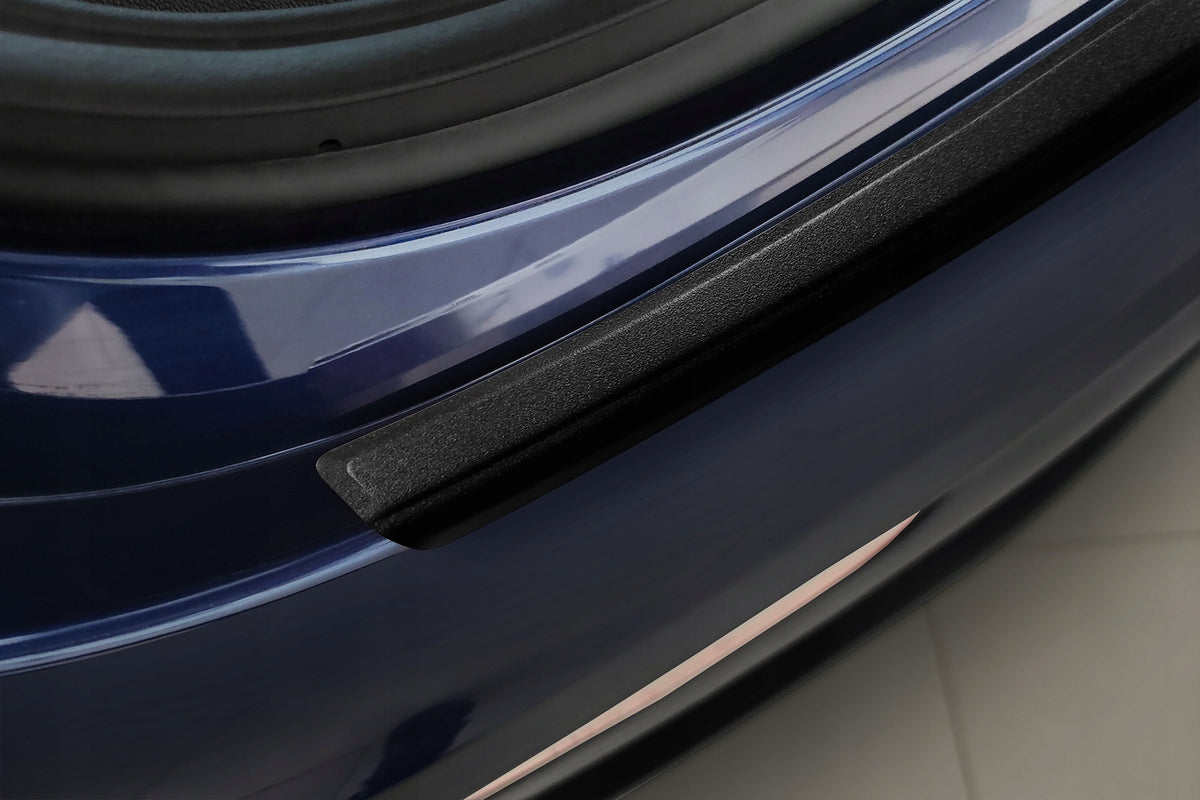 Avisa bakfangerbeskytter til Tesla Model Y – enkel 3M-montering