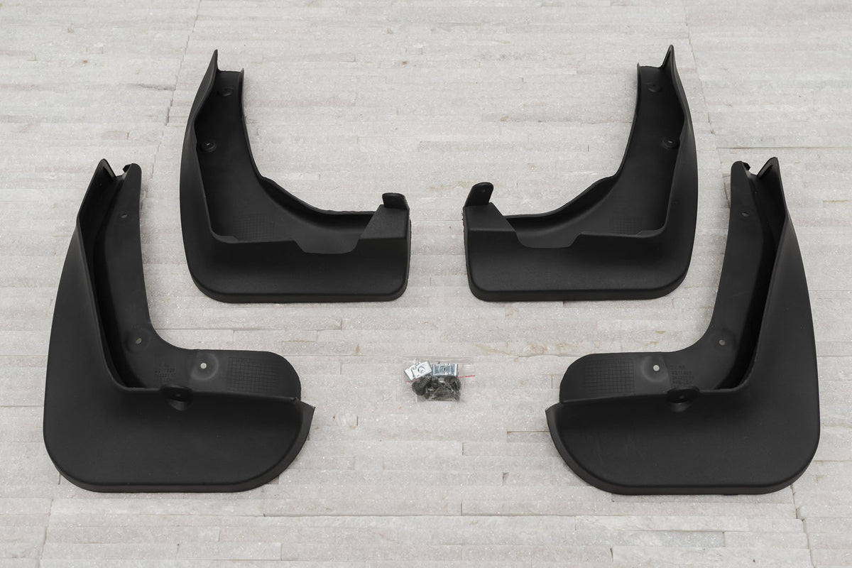Ven-Tuning skvettlapp til Bmw 1 (F20) – svart plastmateriale
