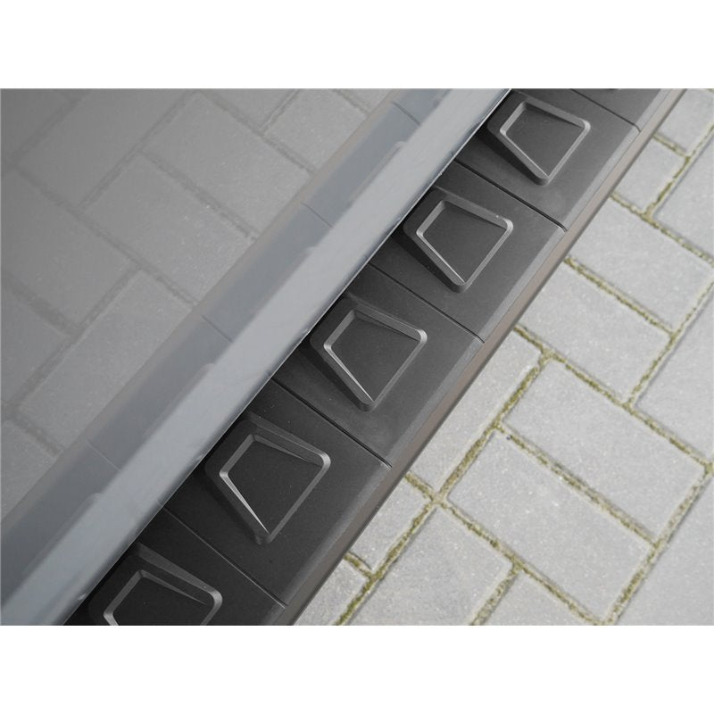 Stigtrinn Dacia Duster I Facelift ARP (2013-2017) - detaljer