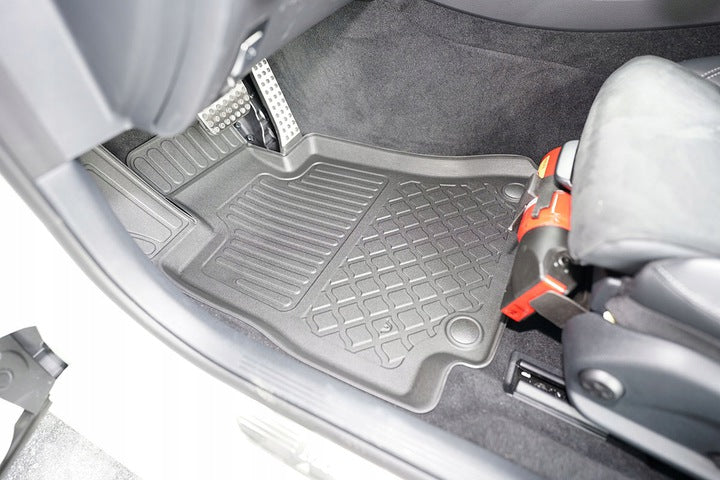 Aristar Guardliner TPE gummimatter til Mercedes E W213/S213 2016–2023 – grå matt, sett med 4
