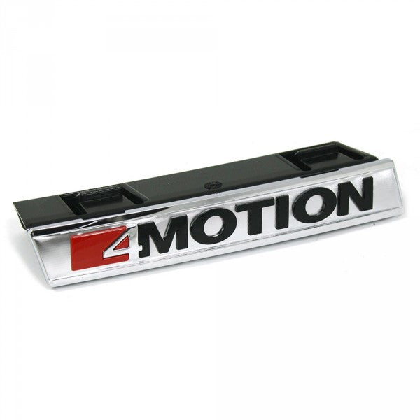 Emblem/logo til Vw Crafter II > High-gloss Black / Chrome / Aluminum / Tornado Red montert på front grill