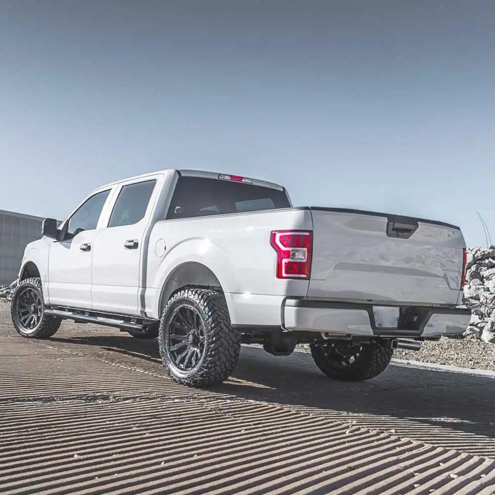 Felg D675 Blitz Gloss Black Fuel 20x9 Et20 6x139.7