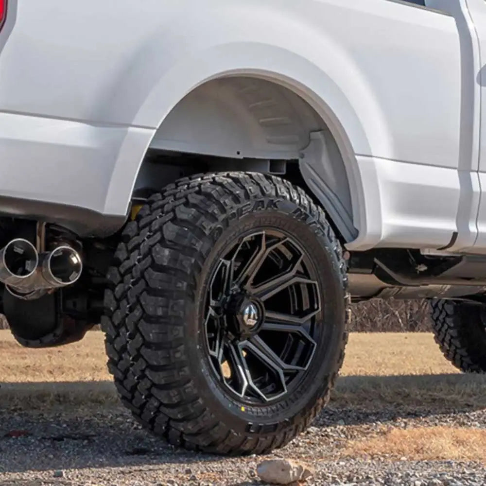 Felg D704 Siege Gloss Machined/double Dark Tint Fuel 22x10 Et-18 6x139.7