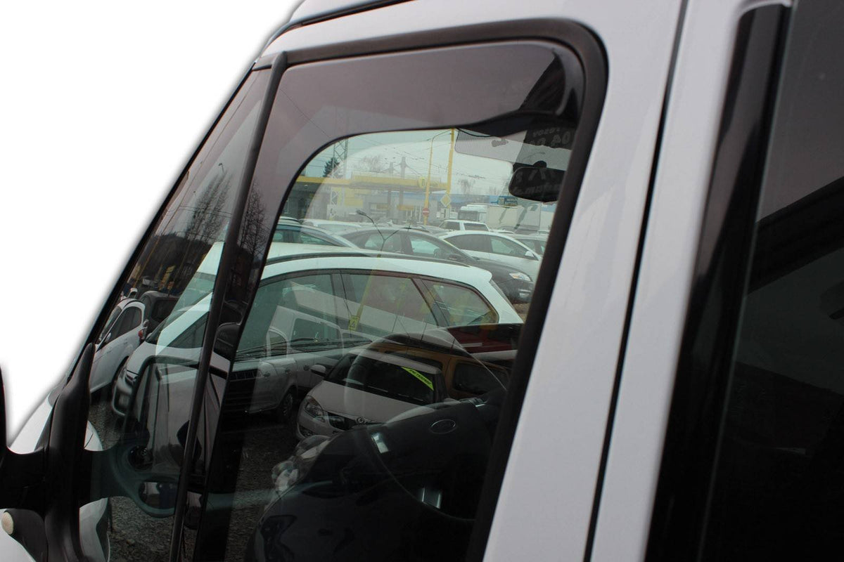Heko vindavviser til Ford Transit – sort og transparent