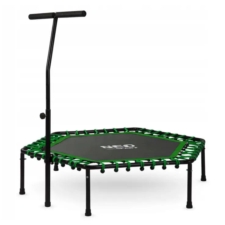 Fitness trampoline med håndtak, skrå frontvisning som viser grønne strikker og justerbart håndtak.