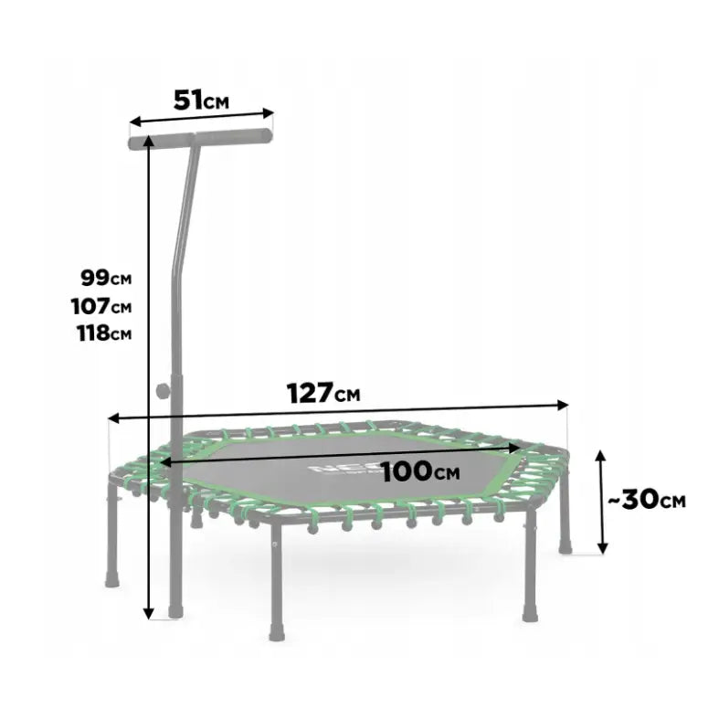 Fitness trampoline med håndtak, skrå forfra, viser justerbar høyde, elastiske fester og markerte mål på rammen.