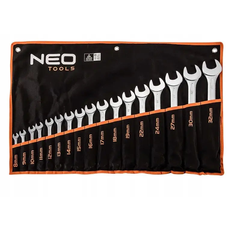 Flate og ringnøkkelsett i svart etui med oransje kant, 14 nøkler sortert etter størrelse med merkede lommer.