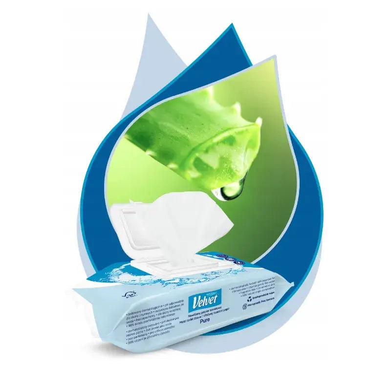 Fløyelsmykt våt toalettpapir Pure, åpen pakke med aloe vera-illustrasjon og tydelig synlig våtserviett.