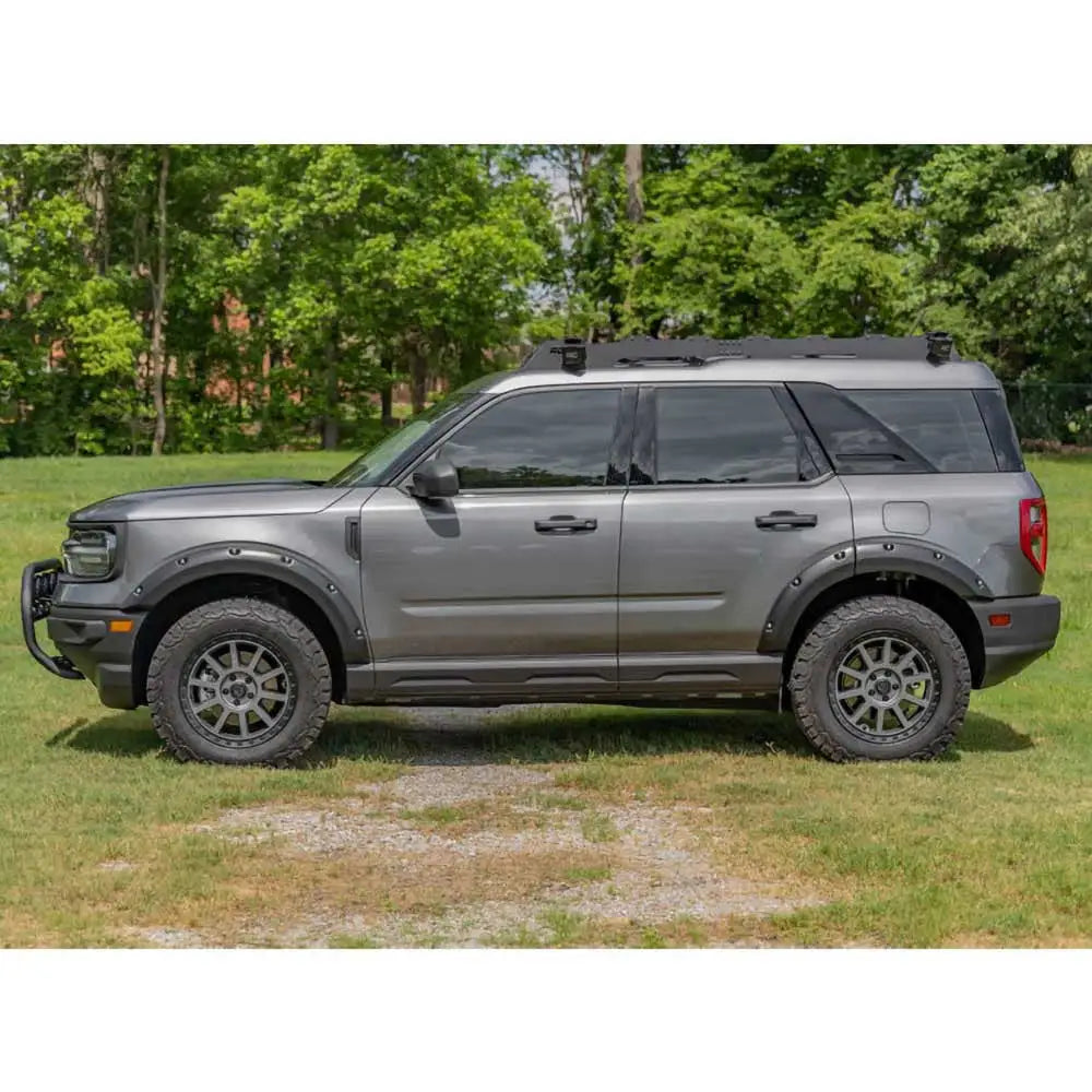 Ford Bronco Sport 21- Skjermforlengere Rough Country Pocket Svart Nitte