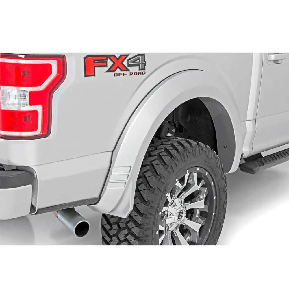 Ford F150 18-20 Skjermbreddere fra Rough Country Sf1