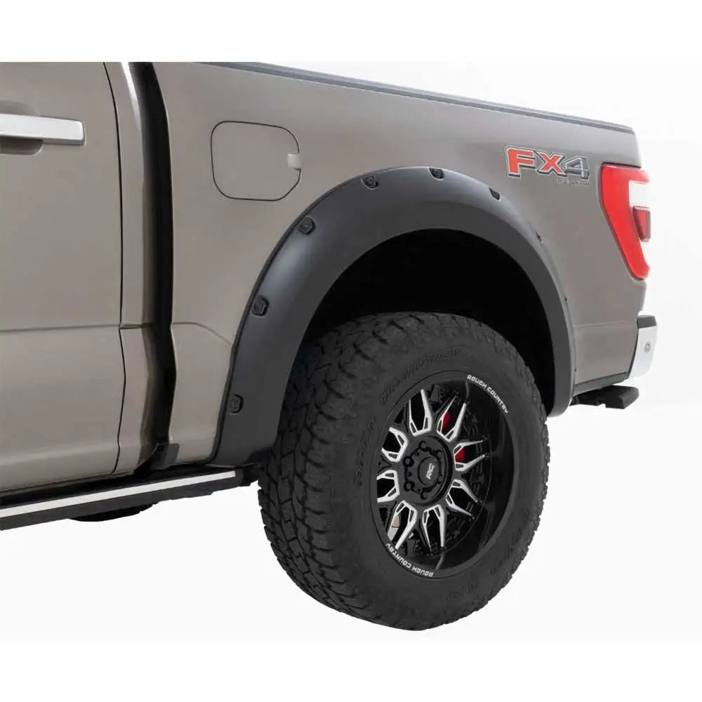 Ford F150 21-23 Skjermbreddere Rough Country Tradisjonell Pocket