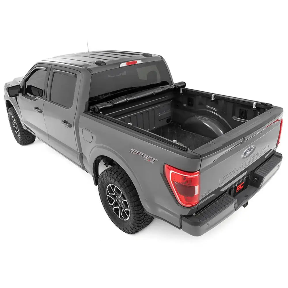 Ford F150 Raptor 17-23 Soft Roll-up Deksel Rough Country 6’7’’
