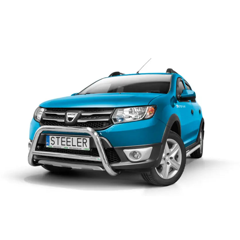 Frontbøyle på Dacia Sandero Stepway 12-16 med sølvfarget metall tverrør foran grillen.