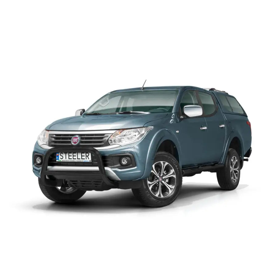 Kufanger på Fiat Fullback 15- med EC godkjent frontbøyle og tverrør, sett skrått forfra.