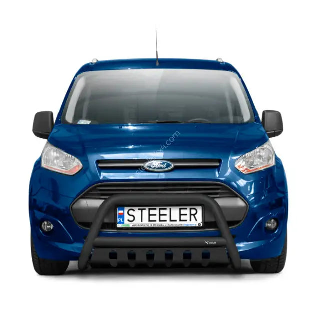 Kufanger på blå Ford Connect 18- med EC godkjent frontbøyle og registreringsskiltet "STEELER".