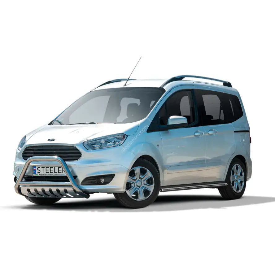 Frontbøyle til Ford Courier 14-18 EC godkjent, montert foran på sølvfarget bil med takrails.