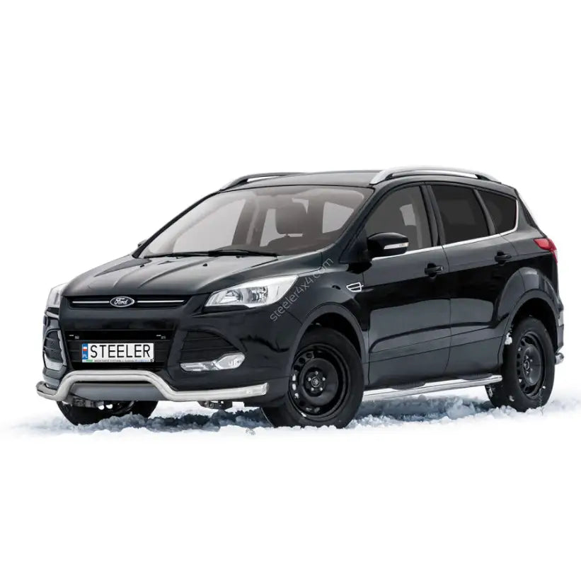 Frontbøyle Ford Kuga 12-17 EC godkjent montert på sort SUV med sølvdetaljer på snødekket underlag.