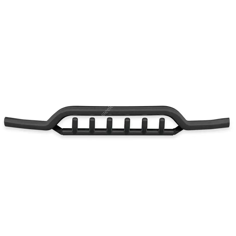 Kufanger til Ford Kuga 12-17 lav modell med fem vertikale ribber sett forfra mot hvit bakgrunn.