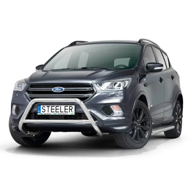 Frontbøyle Ford Kuga 17-19 EC godkjent med tverrør montert foran på mørk grå SUV.
