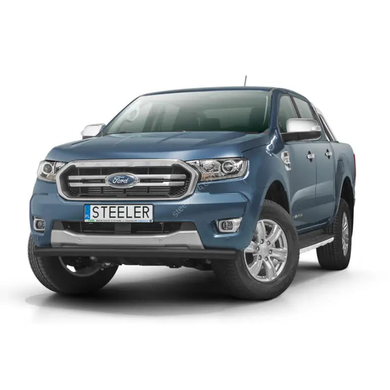 Kufanger på Ford Ranger 19- EC godkjent stål, sett forfra med kromdetaljer og synlig beskyttelsesplate.