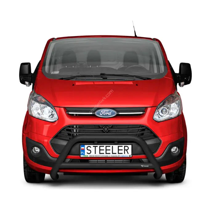 Kufanger på rød Ford Transit Custom 12-18 med tverrør, sett rett forfra mot hvit bakgrunn.