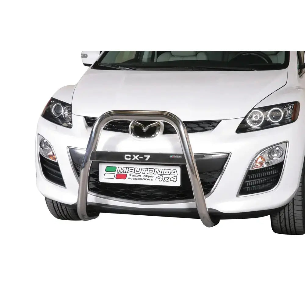 Frontbøyle Høy Medium Bar Mark Inox montert på hvit Mazda CX 7 2010, sett rett forfra.