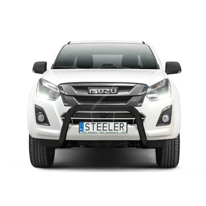 Kufanger på hvit Isuzu D-Max 18-20 EC, svart stålmontering foran grill og lykter, skilt med "STEELER".