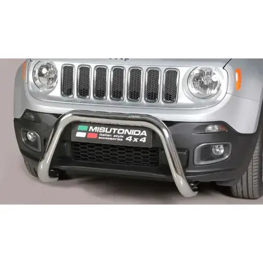 Frontbøyle Jeep Renegade 14-18 i polert metall montert foran grillen, sett rett forfra.