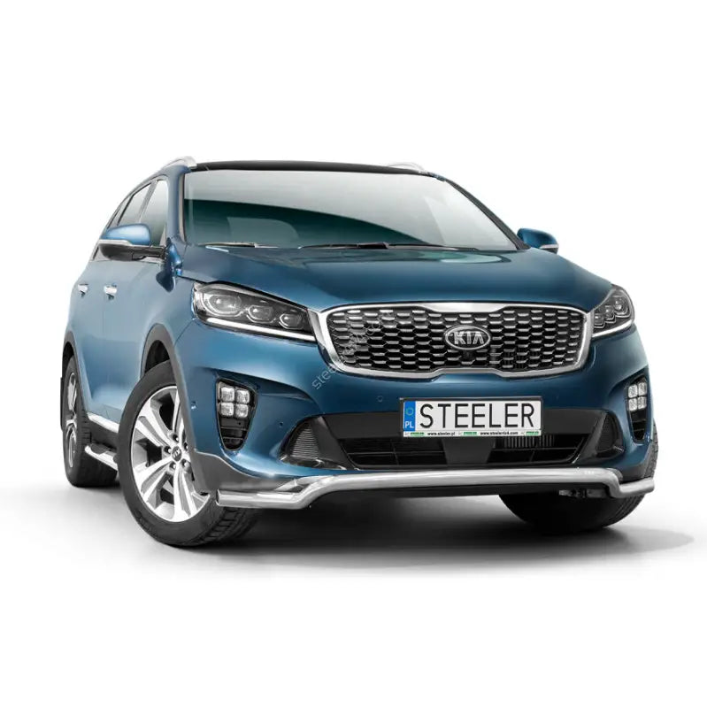 Frontbøyle Kia Sorento 18-20 EC godkjent montert på blå SUV med sølvdetaljer og store lykter.