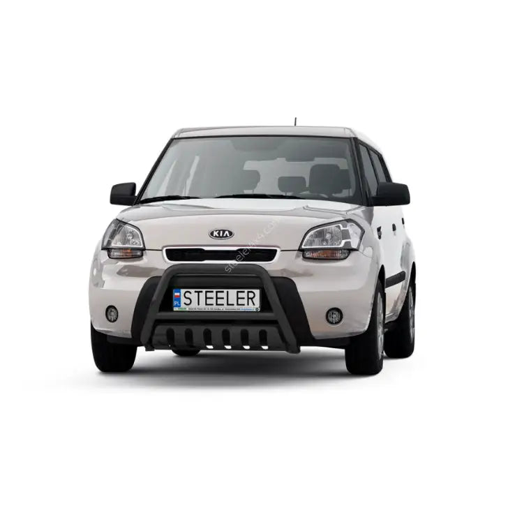 Kufanger til Kia Soul 08-11 EC godkjent, montert foran hvit bil med svarte detaljer.