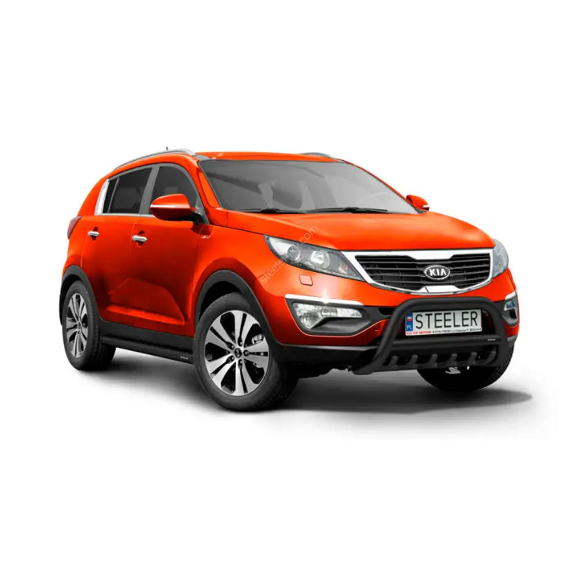 Kufanger til Kia Sportage 10-15 EC godkjent, montert på oransje SUV med krom grill og aluminiumsfelger.