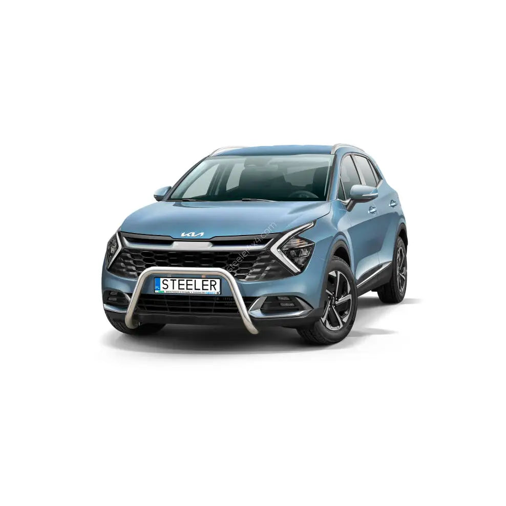 Frontbøyle Kia Sportage 21- EC godkjent stål på blå SUV med sølvfarget kufanger og sort grill.