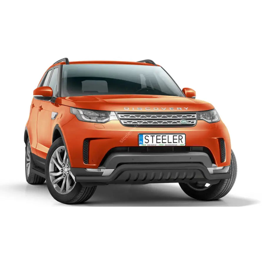 Kufanger til Land Rover Discovery V med sort og sølv plate, vist foran oransje SUV med STEELER-skilt.