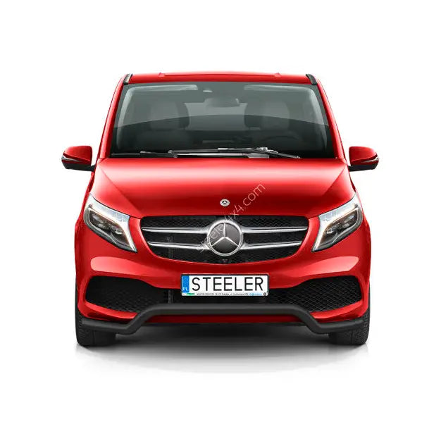 Kufanger på Mercedes V-Klasse 19- med kromgrill og svarte detaljer foran bilen.