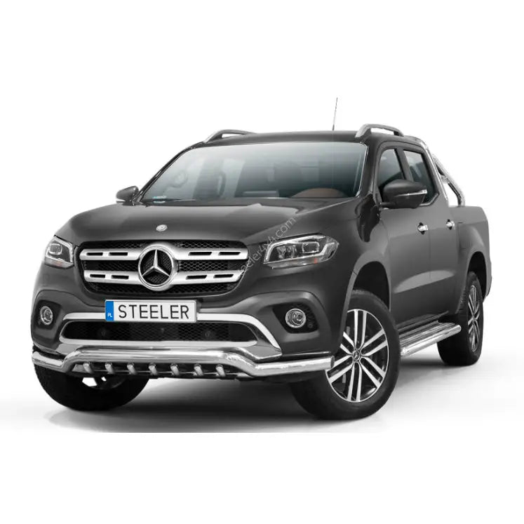 Frontbøyle Mercedes X-Klasse 17- med krommet kufanger, sølvdetaljer og tofargede felger sett forfra.