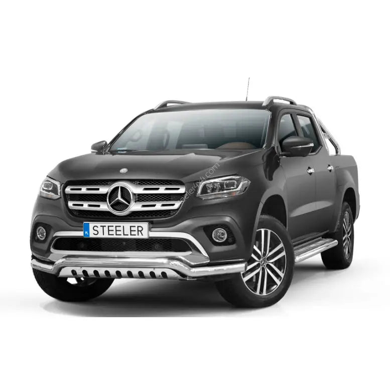 Frontbøyle Mercedes X-Klasse 17- med EC godkjenning montert på svart pickup med kromdetaljer.