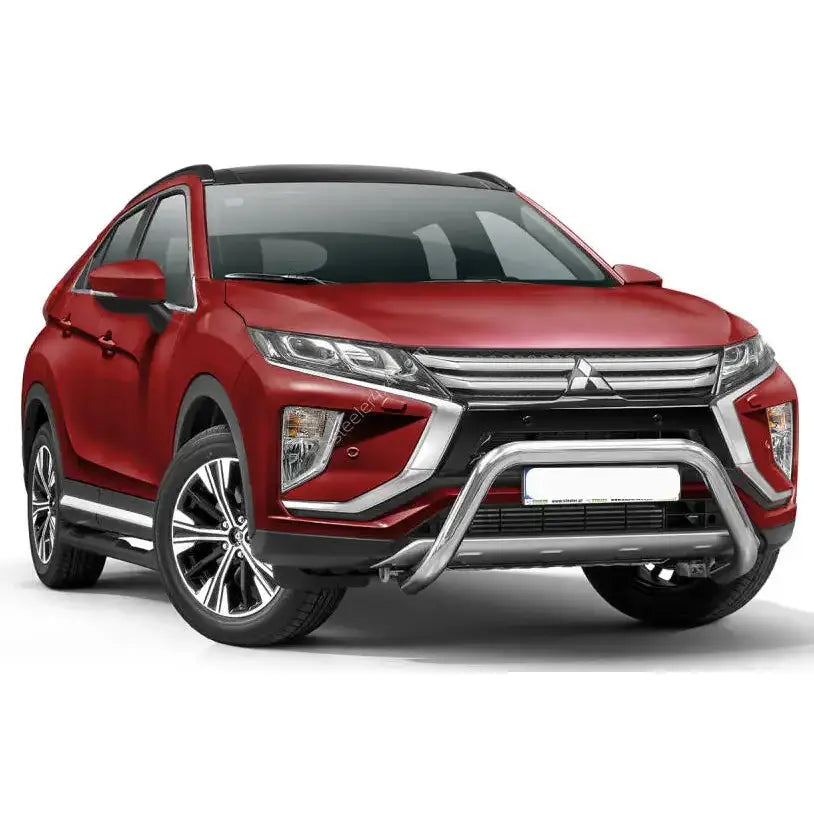 Frontbøyle på Mitsubishi Eclipse Cross 17- med krom kufanger og aluminiumsfelger, hvit bakgrunn.