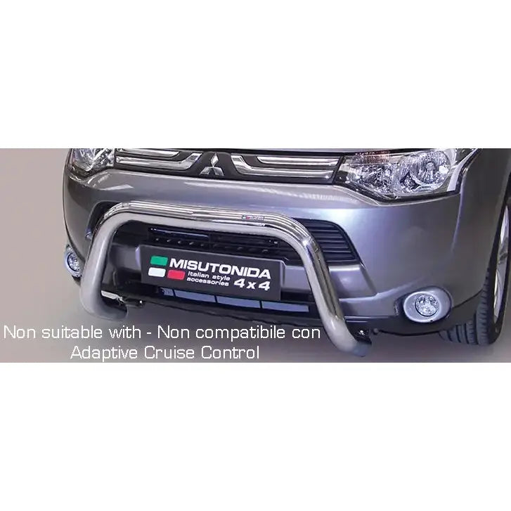 Frontbøyle på Mitsubishi Outlander 13-15 EC Godkjent Super Bar montert foran på grå SUV.