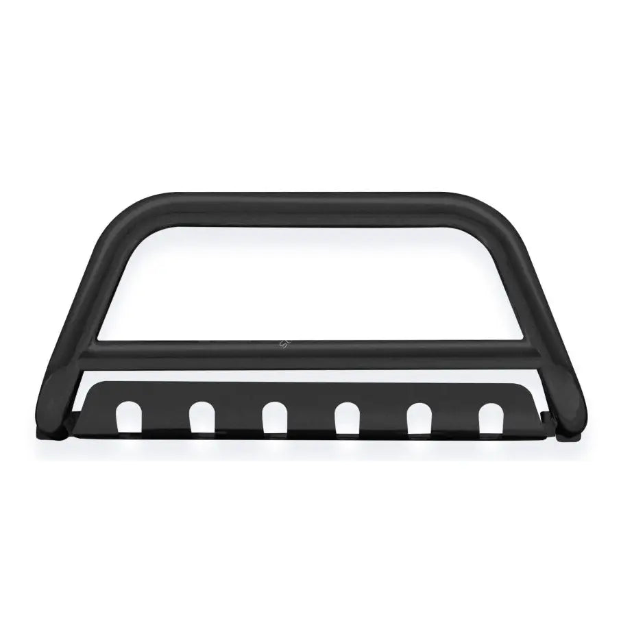 Kufanger Nissan Juke 10-14 i sort metall med beskyttelsesbrett og åpninger, sett rett forfra.