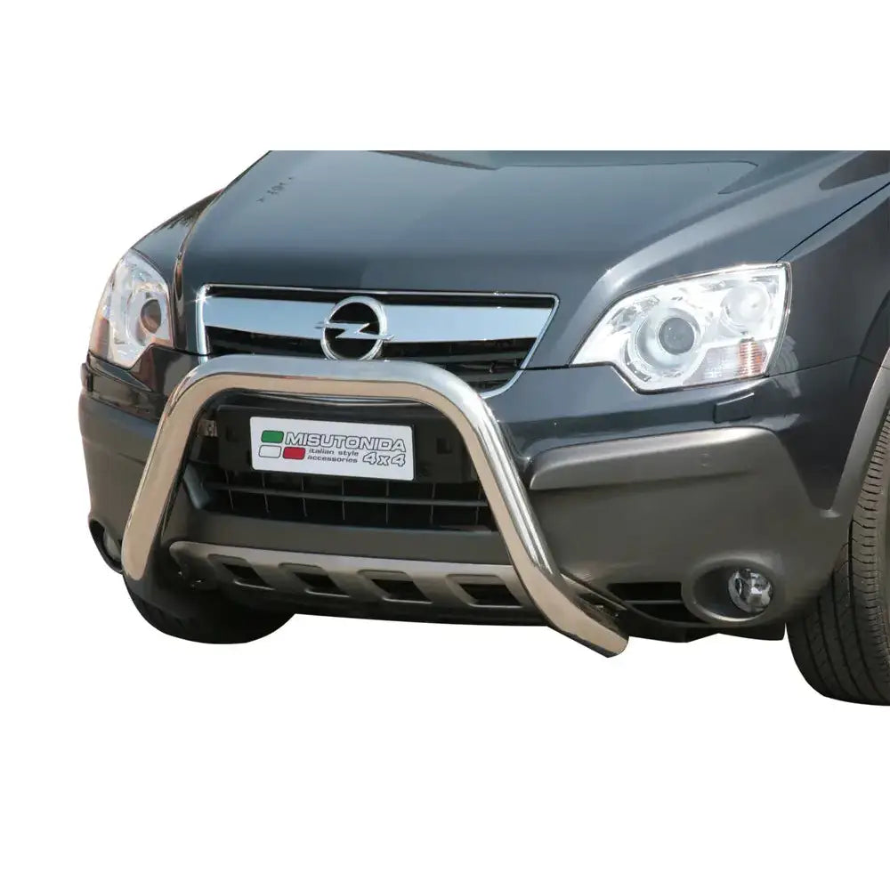 Frontbøyle Opel Antara 07-11 montert på mørk SUV med sølvfarget metallkufanger foran.