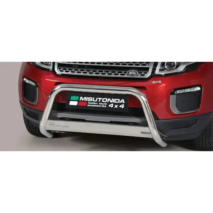 Frontbøyle Range Rover Evoque 16-18 montert på rød SUV med sølvfarget kufanger, sett rett forfra.
