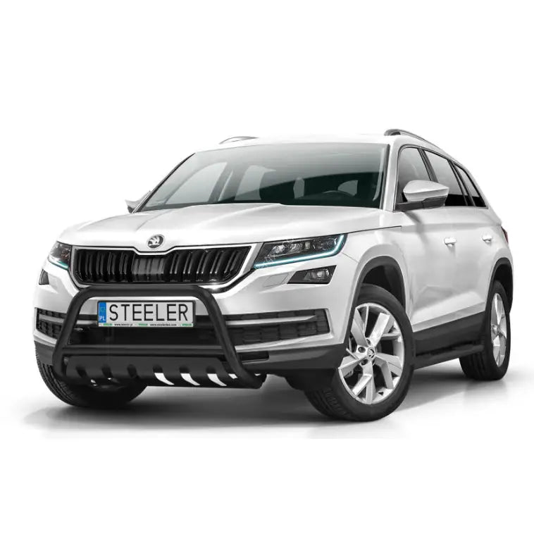 Kufanger på Skoda Kodiaq 16-21, sort frontbøyle montert foran grill mot hvit bakgrunn.
