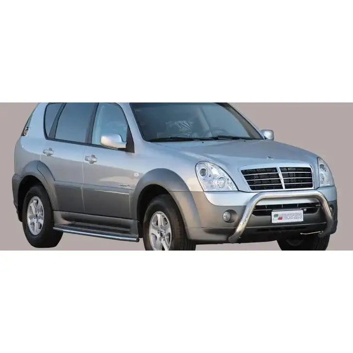 Frontbøyle på Ssangyong Rexton 06-12 med EC godkjent Super Bar og sidebeskyttere.