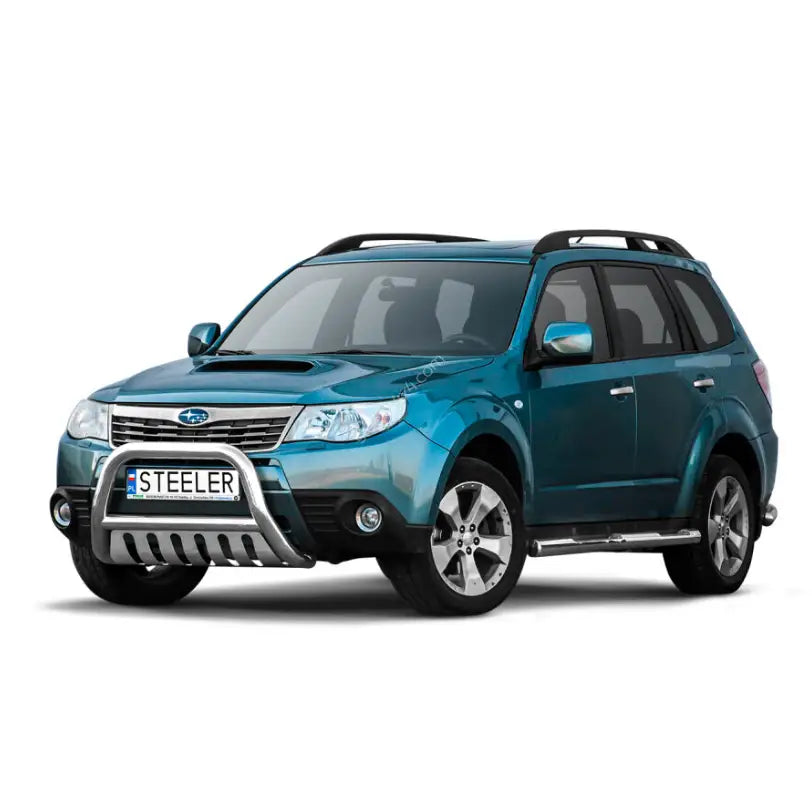 Frontbøyle Subaru Forester 08-13 EC godkjent montert på turkis SUV med sølvfarget kufanger.