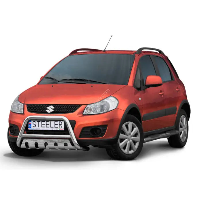 Frontbøyle Suzuki SX4 06-13 montert på oransje bil med sølvfarget kufanger og svarte takrails.