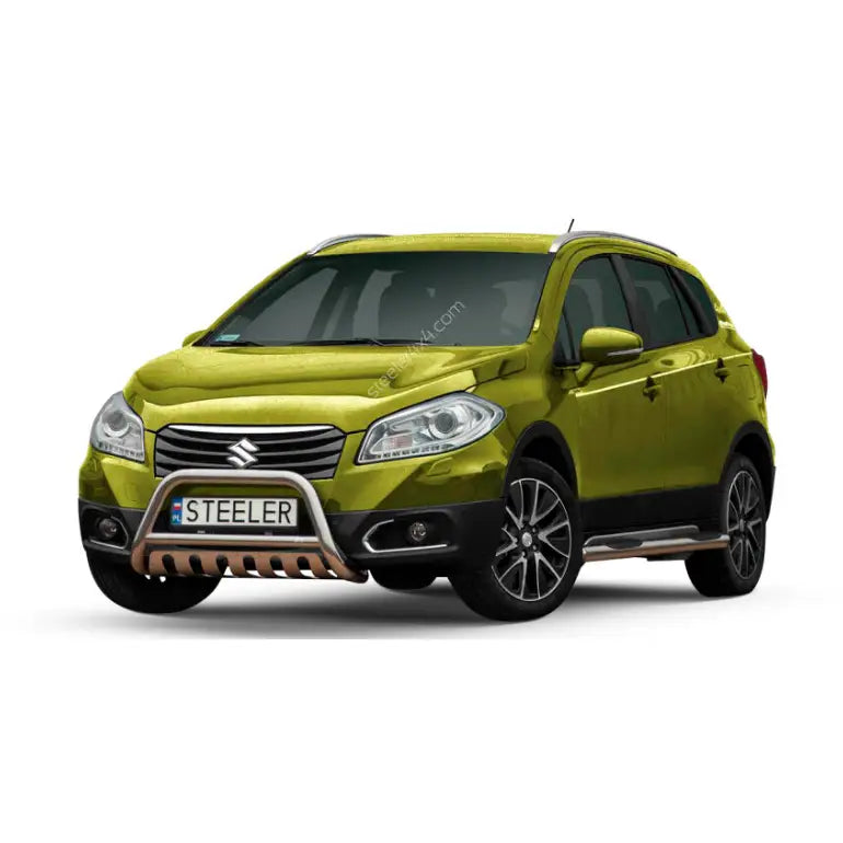 Frontbøyle Suzuki SX4 13-16 montert på grønn SUV med sølv kufanger, sorte felger og stigtrinn.