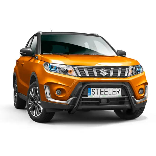 Kufanger til Suzuki Vitara 18- EC godkjent montert på oransje SUV sett forfra med krom grill.