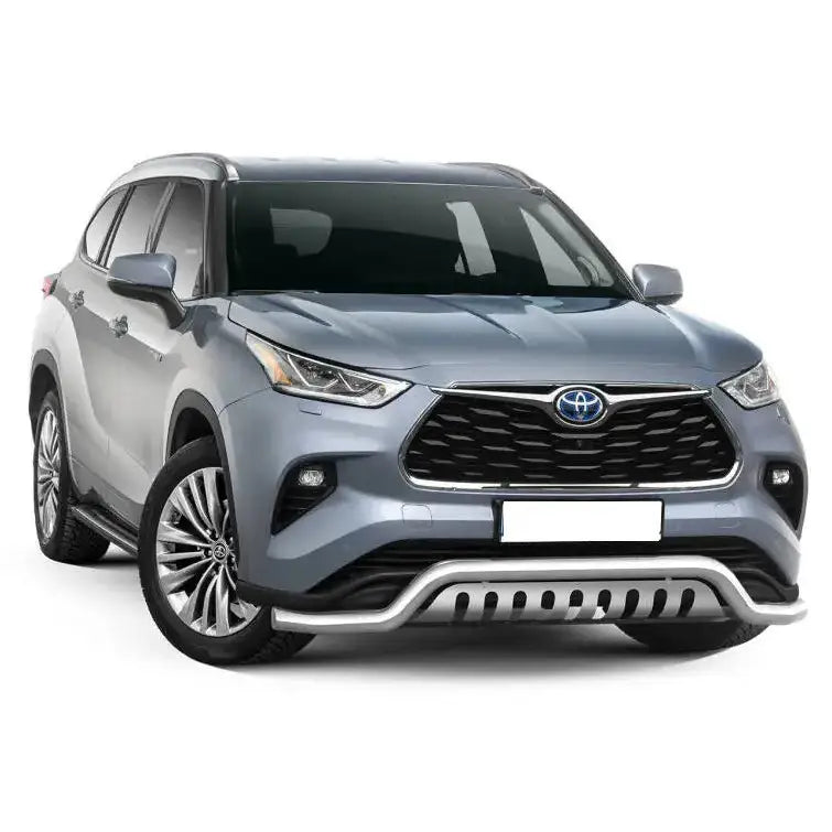 Frontbøyle Toyota Highlander 21 med lav EC-godkjent metallbøyle og sort grill sett forfra.