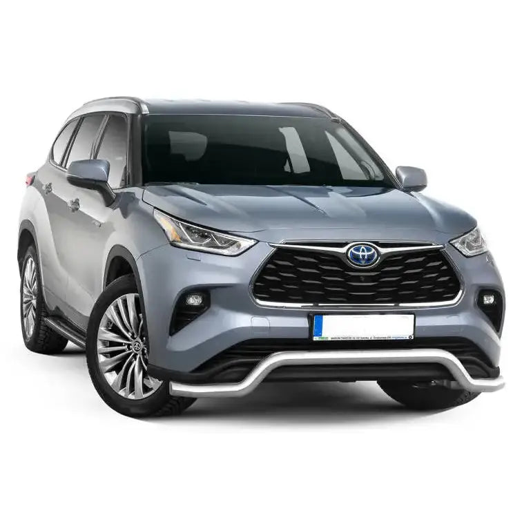 Frontbøyle Toyota Highlander 21 montert på sølvfarget SUV med sort grill og store frontlykter.