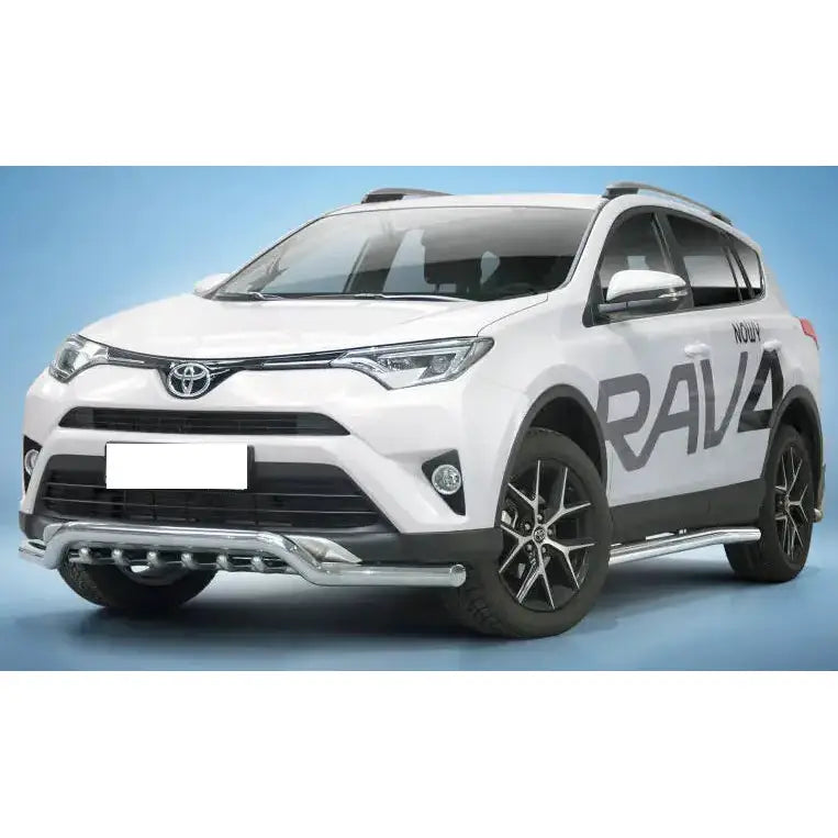 Frontbøyle Toyota Rav4 16-18 EC godkjent lav montert på hvit SUV med svarte felger og sølv stigtrinn.